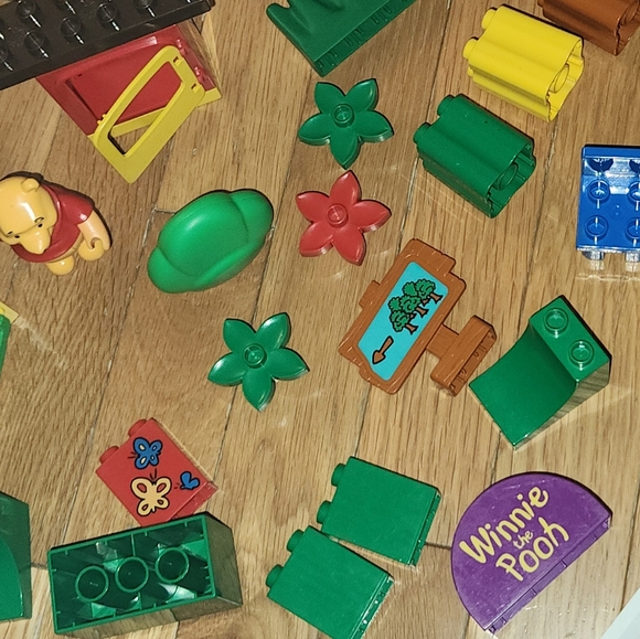 LEGO DUPLO WINNIE THE POOH PIECES 2985 & 2983 INCOMPLETE SET PARTS TREEHOUSE - Picture 11 of 16